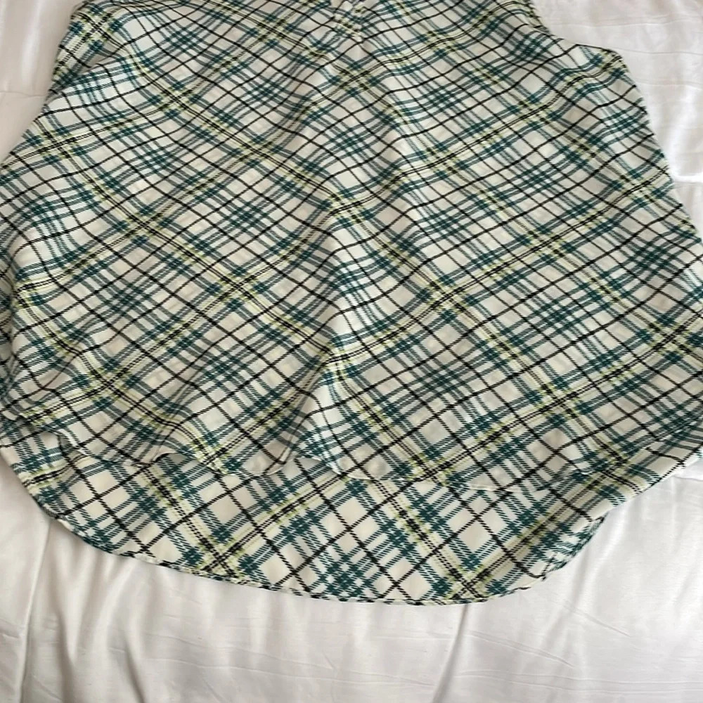 Emaline Sz XL plaid v neck dressy tank. Black. Aqua. Measurements in pics. - Picture 4 of 7